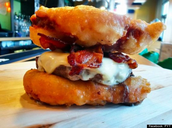 deep-fried-Twinkie-burger. jpg