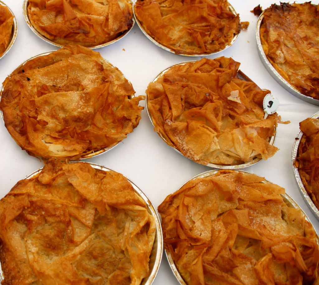 la petite croustades…filo, apples sauce and almond paste...