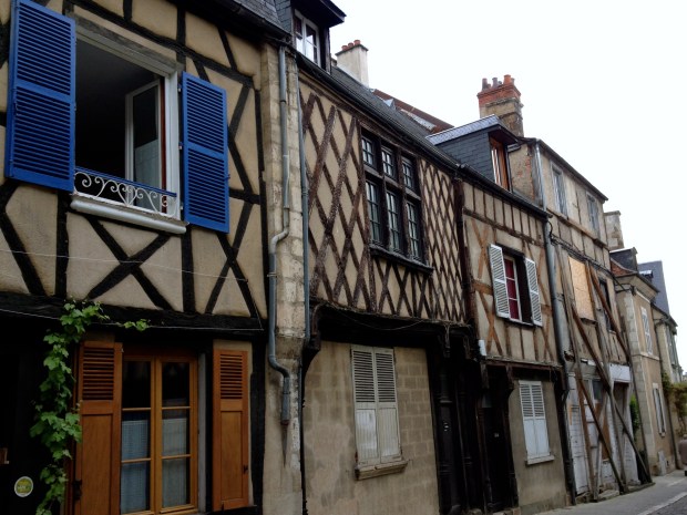 bourges_france_medieval_houses.jpg