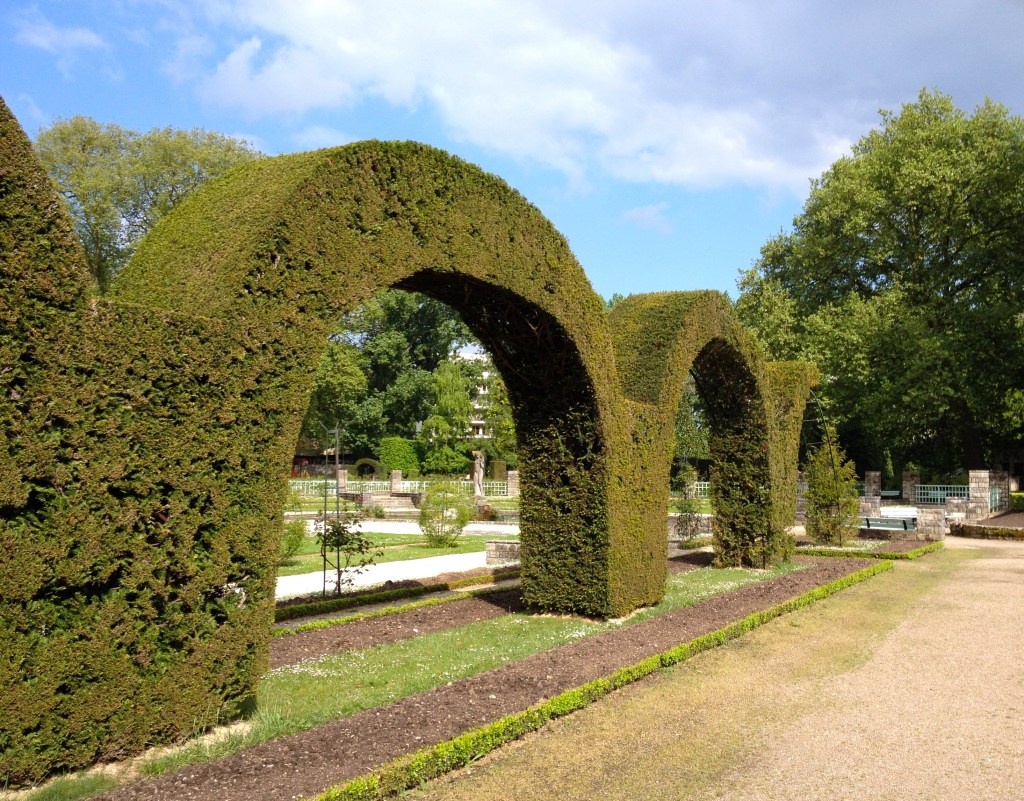 bourges_france_garden.jpg