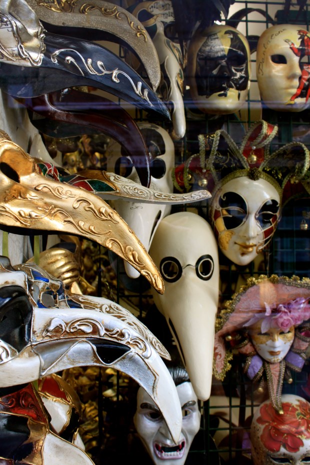 masks-Venice2.jpg