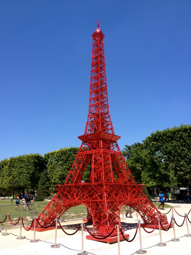 eiffel=tower-red-chairs.jpg