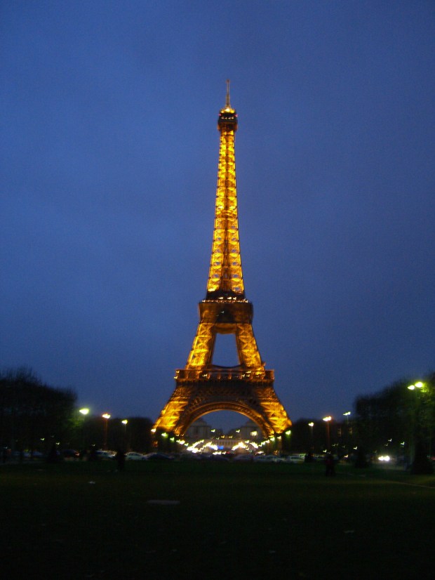 eiffel_tower_2.jpg