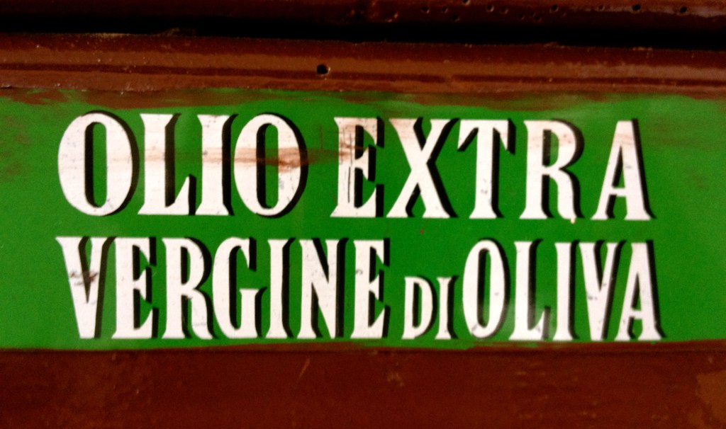 olive_oil_italy.jpg