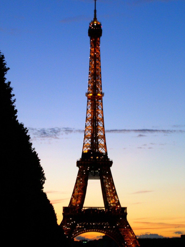 eiffel_tower_1.jpg
