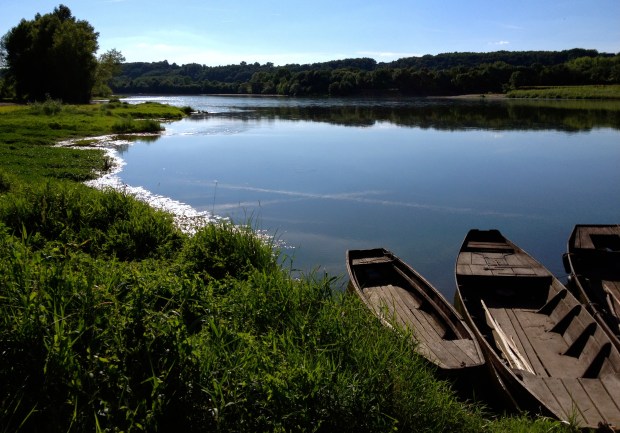 loire_a_velo_biking_France_ brehemont.jpg
