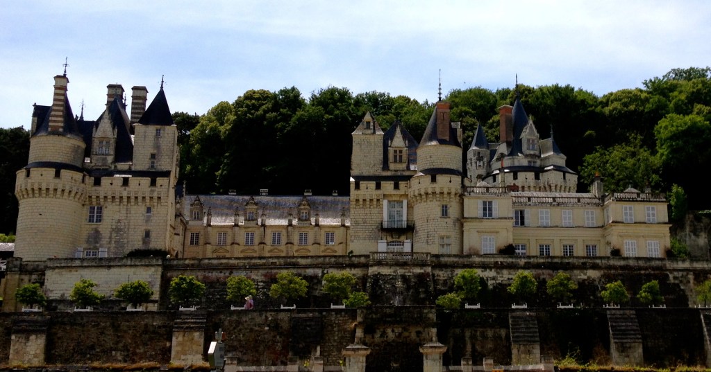 château_d'ussé_loire_valley-biking_France.jpg
